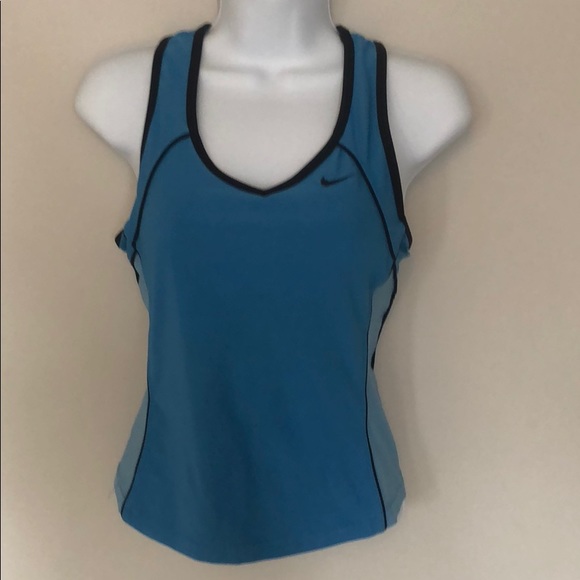 Nike fitted sports tank - Picture 1 of 3